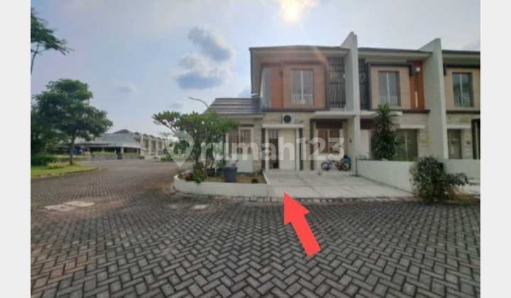 Rumah Bagus & Strategis Dkt Pakuwon Mall, Greenland, Menganti