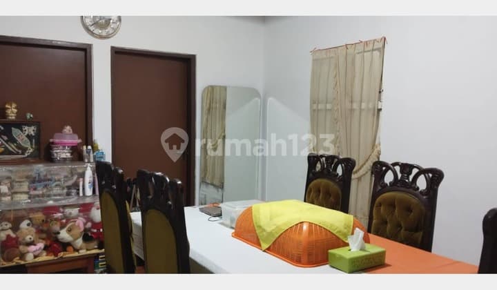Rumah Bagus dan Lokasi Strategis di Jemursari, Surabaya