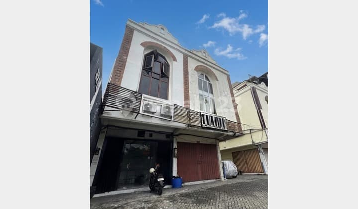 Ruko Strategis Dekat Stasiun di Pusat Kota Gubeng, Surabaya Pusat