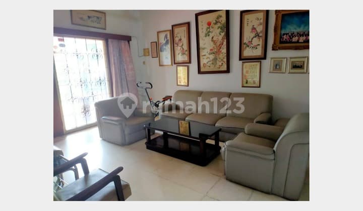 Rumah Terawat, Lokasi Kupang Indah, Dekat Mall Ciwo, Surabaya