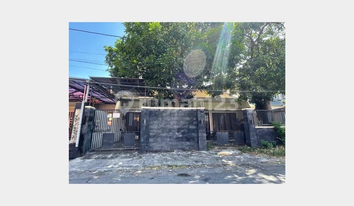 Rumah Murah dan Strategis di Jalan Utama Manyar Airdas, Surabaya