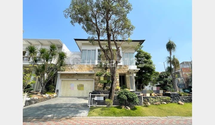 Rumah Mewah Minimalis, Ada Pool, Citraland Utama, Surabaya