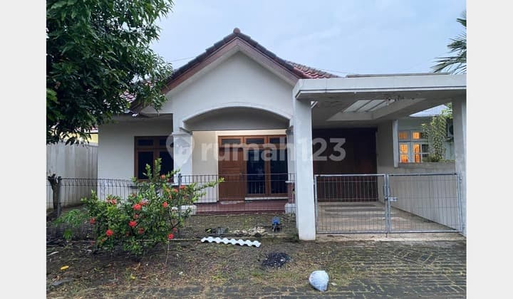Rumah Bagus dan Strategis di Araya Malang