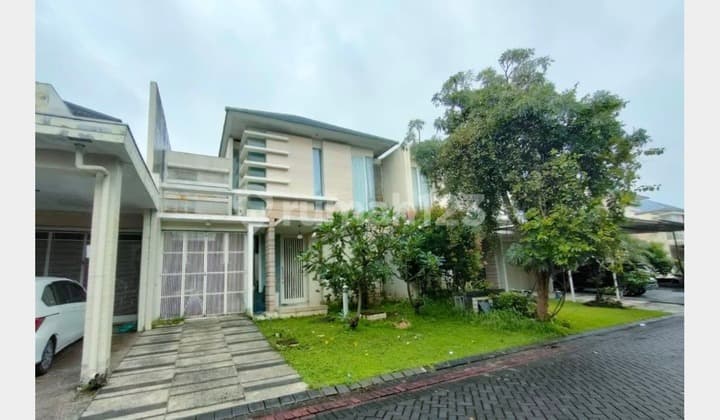 Rumah Murah di Pakuwon Indah, Dekat G-Walk & Univ. Ciputra Sby