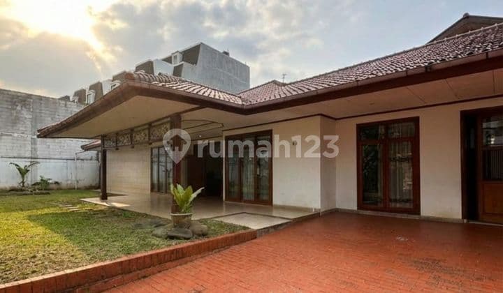 Rare Find!! Premium Kemang Dalam Area with North-Facing Position, Land Area of 1300 Sqm in a Lush Environment and Wide Roads, Flood-Free