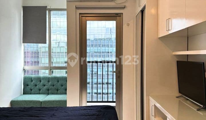 TERSEDIA THE NEWTON 1, KUNINGAN, TYPE STUDIO LUAS 24 SQM, LINGKUNGAN NYAMAN DAN TENANG, KONDISI RAPI, SIAP HUNI YA