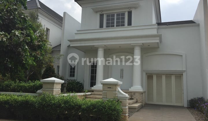 2-Story House with Swimming Pool in De Maja. BSD