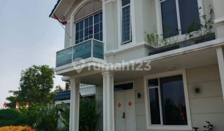 Di Jual Cepat Rumah Hoek Semifurnish 2 Lantai Di Cluster Regalia, Swan Lavon City.