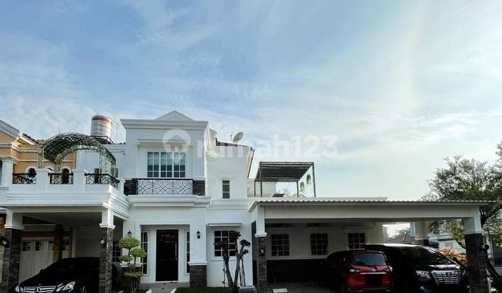 Rumah Cantik Mewah Hoek di Rafless Hills