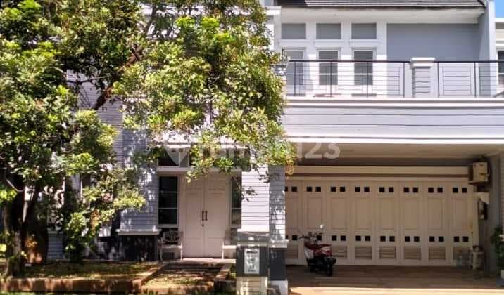 Beautiful Large House Ready to Occupy in the Best Cluster in Kota Wisata.