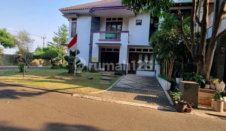 Dijual Cepat Rumah 2 Lt (Hoek) Di Legenda Wisata Cibubur