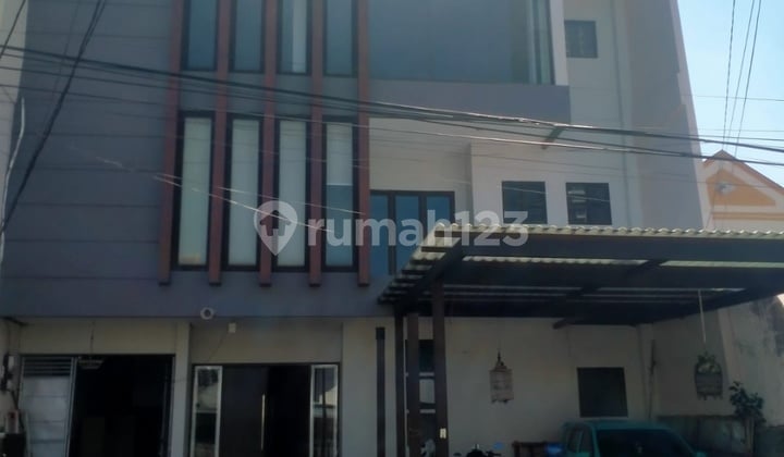 Dharmahusada Indah. 3 Floors Former Office. Can Be Used for Office, Salon, Tutoring Space, or Residence by Adding Partitions to Create Rooms.