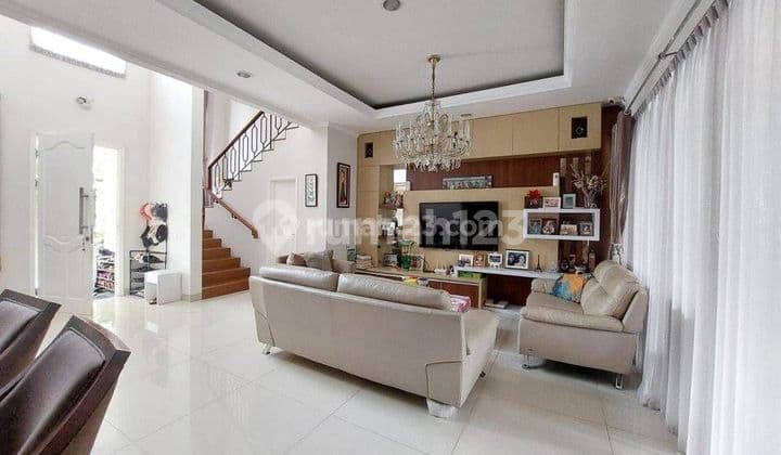 Greenwich Park House 10 Meters Wide South Facing with 6 Meters Open Space