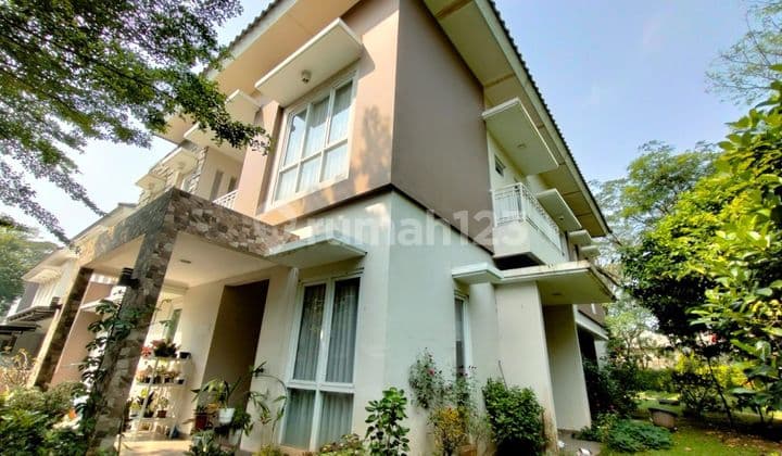 Foresta Rumah Hoek Taman Utara-Barat Kelebihan Tanah Luas 7M