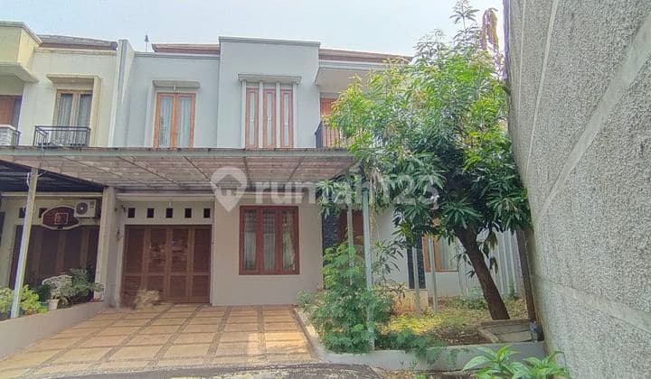 Kebayoran Lama JakSel Rumah Townhouse Hoek Utara-Barat 8M