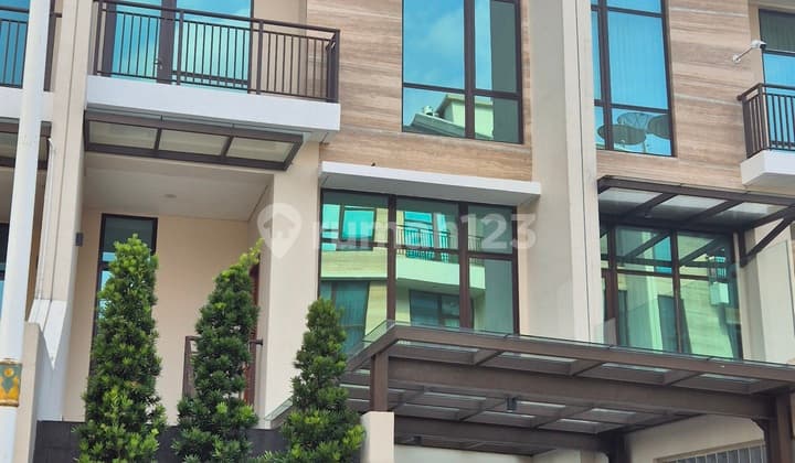 8.5 Bio Pondok Indah New House With 2 Facade 4Floors Private Lift