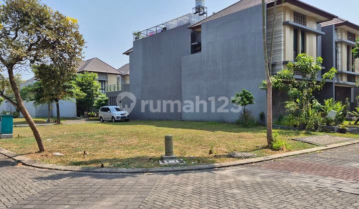 2.4m Eminent Kavling Hoek Boulevard 142m2 Selatan-barat