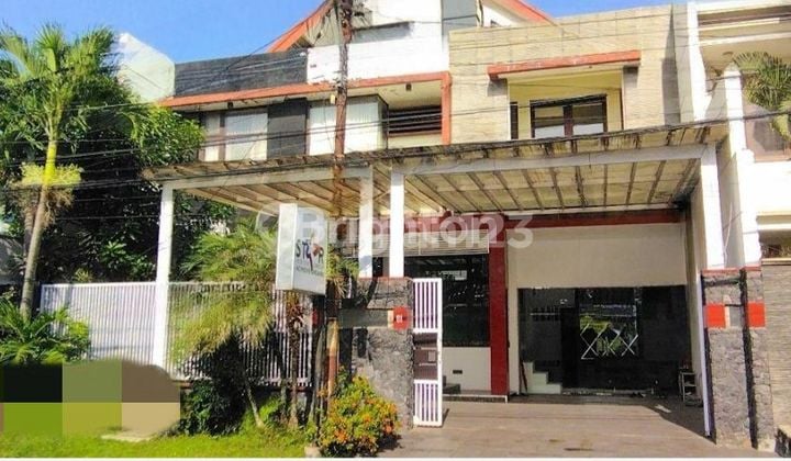 RUMAH 3 LANTAI DEKAT KAMPUS DI MALANG