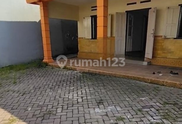 RUMAH BANGUNAN BELANDA DI KOTA MALANG