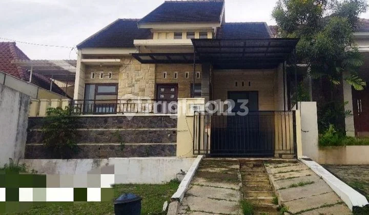 RUMAH DI VILLA PUNCAK TIDAR MALANG RUMAH DI VILLA PUNCAK TIDAR MALANG