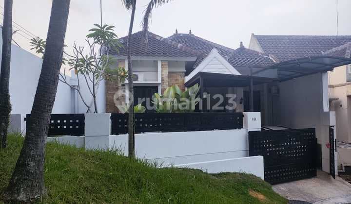 RUMAH AMERICAN MODERN CLASSIC Di VILLA PUNCAK TIDAR MALANG
