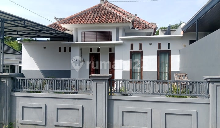 Rumah Siap Huni.lingkungan Tenang Dan Nyaman Di Perum Pering Gianyar