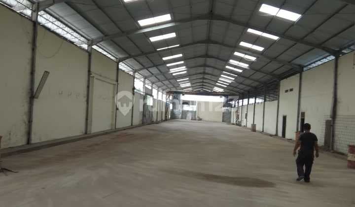 Dijual Tanah + Gudang Jl. Soekarno Hatta