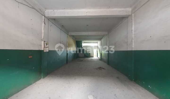 Dijual Ruko 3 Lantai di Jl. Belimbing