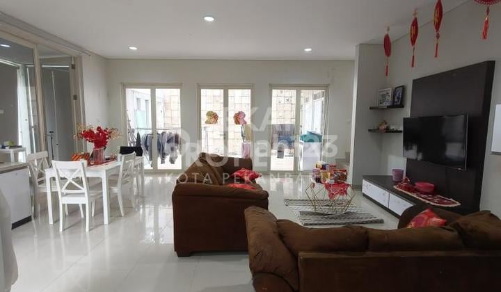 Dijual Rumah Cluster Mewah Posisi Hook Lokasi Tengah Kota Jalan Soekarno Hatta