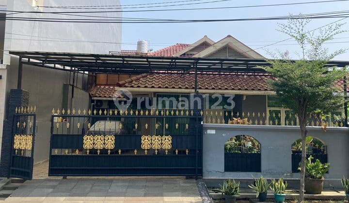 Dijual rumah siap huni,bagus dan terletak di kawasan strategis, berada di tengah2 kota.