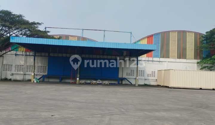 Disewakan pergudangan di Cikande Serang dgn :
Lb 5000 m(2 unit)
Lb 3.800 m, (1 unit)
Lb 2.800 m, (2 unit)
Lokasi sangat strategis dan bebas banjir.
Berada di kawasan industri.
Gudang bisa untuk produksi dan gudang.
