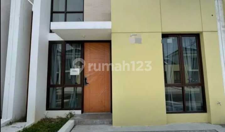 Rumah Cantik Disewakan Lt.72 Mtr. Rumah Rapi,,bersih. Teetak Di Cluster Depan. Lingkungan Nyaman,bersih Dan Aman.