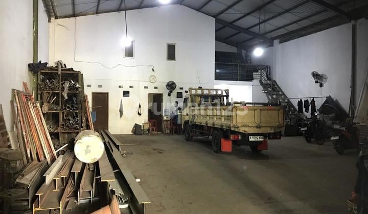 Gudang Dijual Murah Dan Siap Pakai., Lt.436 Mtr. Ada Kantor,ada Mess Karyawan,dapur. 3,5 Km Dari.tol Buaran,bebas Banjir.