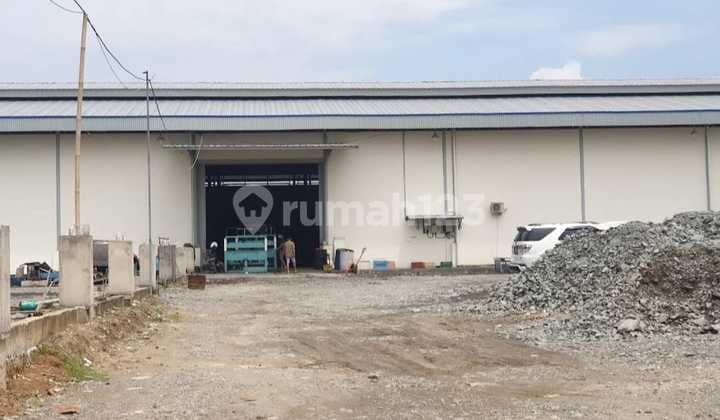 Pabrik/gudang Jual Siap Pakai ,dgn Luas Tanah 1 Ha(10.000)mtr. Dan Luas Bangunan 6000 Mtr., Ada Mess,kantor.lokasi Strategis Dan Bebas Banjir. 4 Km Dari Tol Bitung.akses Kontainer 40 Feed.