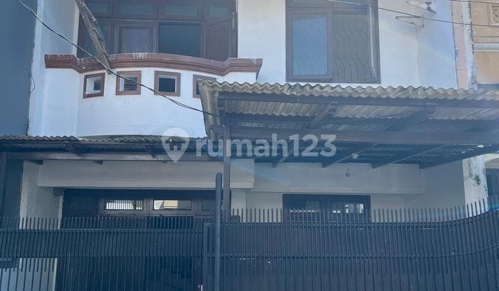 Rumah 2 Lantai Di Taman Palem, Jakarta Barat