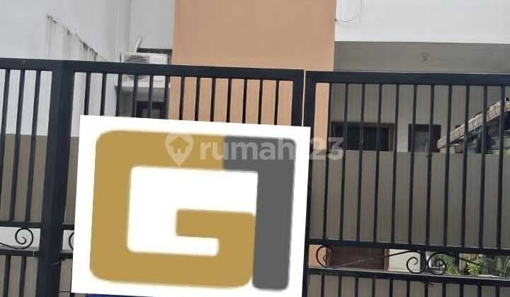 Good Strategic House in Rempoa, South Jakarta