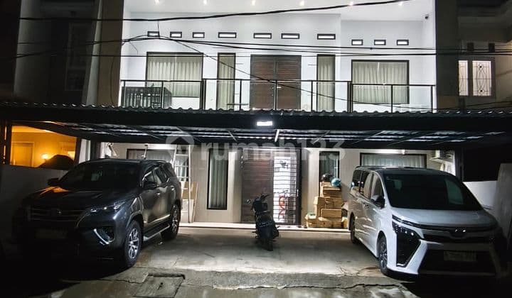 Beautiful 2-Story House in Pesona Taman Cirendeu Ciputat