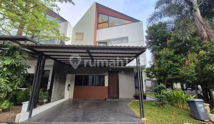 Beautiful Move-In Ready House at Trevista, East Ciputat Rempoa