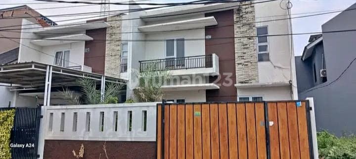 Rumah Siap Huni di Perumahan Karang Tengah Permai Ciledug
