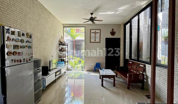 Rumah Minimalis Modern Siap Huni di Kerobokan Dekat Lentera Kasih