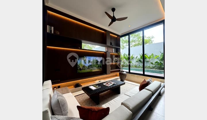 3 Bedrooms Luxury Villa Furnished In Jimbaran