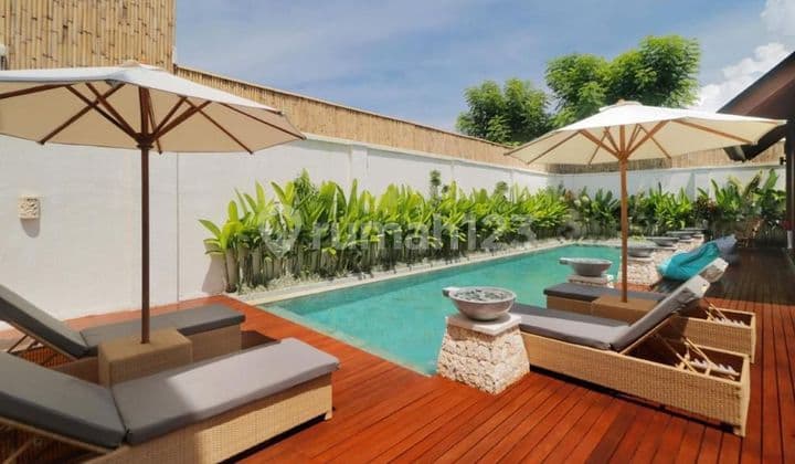 LUXURY AND SPACIOUS VILLA LOCATED IN UNGASAN