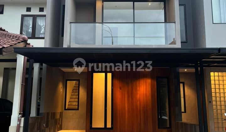 Rumah Modern Kontemporer 3 Lantai di Perumahan Elite Bali View Cirendeu (Dekat ke MRT Lebak Bulus)