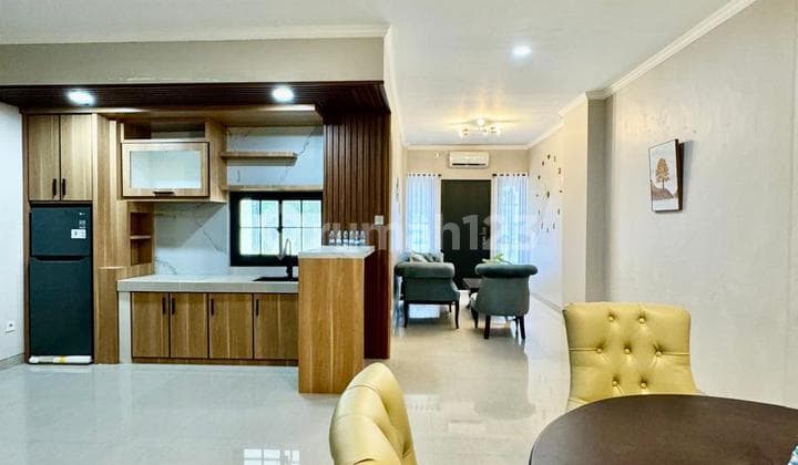 Town House Esklusif Area Cirendeu Dekat ke MRT Lebak Bulus Berkonsep Eropa Modern