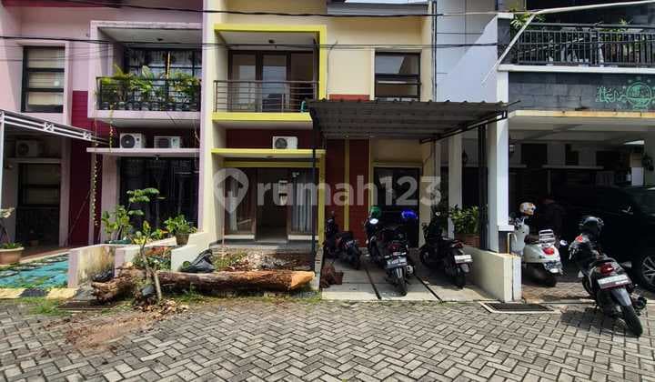 Dijual Rumah Secondray Dalam Cluster di Area Bintaro Pondok Ranji Tangerang Selatan