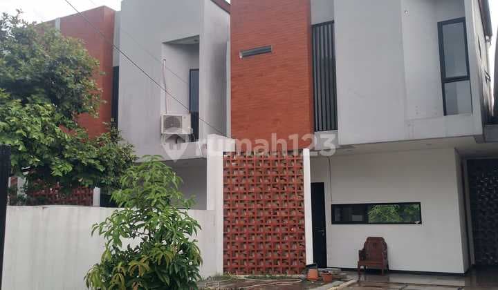 Di Jual dan Disewakan Rumah Siap Huni bisa Utk Kantor Area Veteran Bintaro