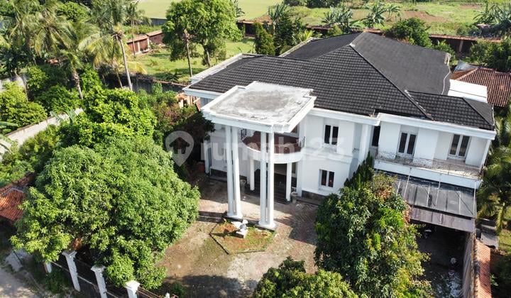 Rumah Konsep Classic, Baru Selesai Renovasi, Siap Huni, di Tapos-Depok
