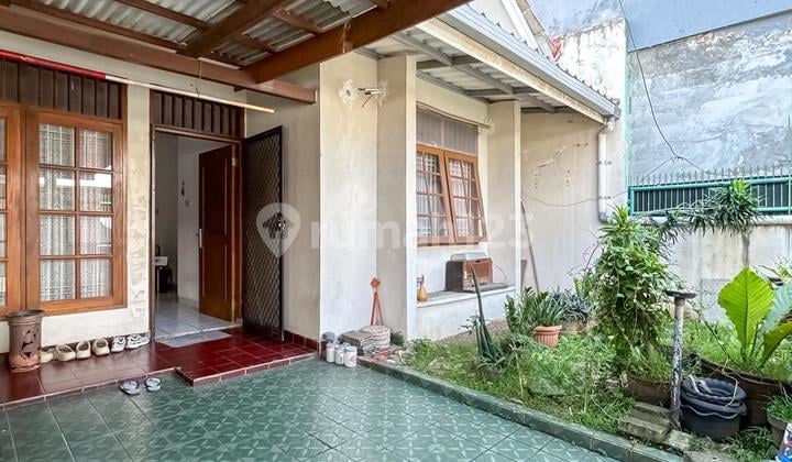 Dijual Rumah Murah Cantik Minimalis Terawat Dalam Cluster Favorit Graha Raya Bintaro