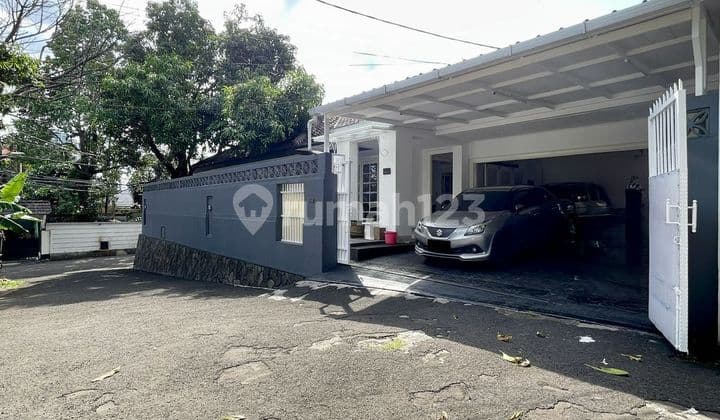 For Rent Rumah 1 Lantai, Siap Huni, Full Furnished Dilingkungan Berkelas dan Nyaman di Kemang Jakarta Selatan