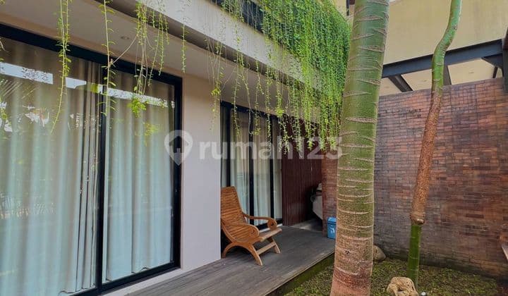 Dijual Rumah Tropical Modern Dalam Komplek Bintaro Jakarta Selatan